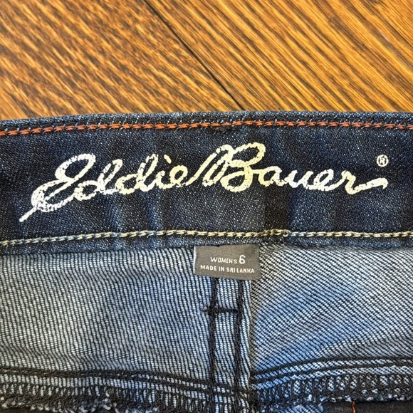 Eddie Bauer Women’s 6 Curvy Trouser Flare Denim Jean Dark Wash Specially Dyed - Picture 4 of 8